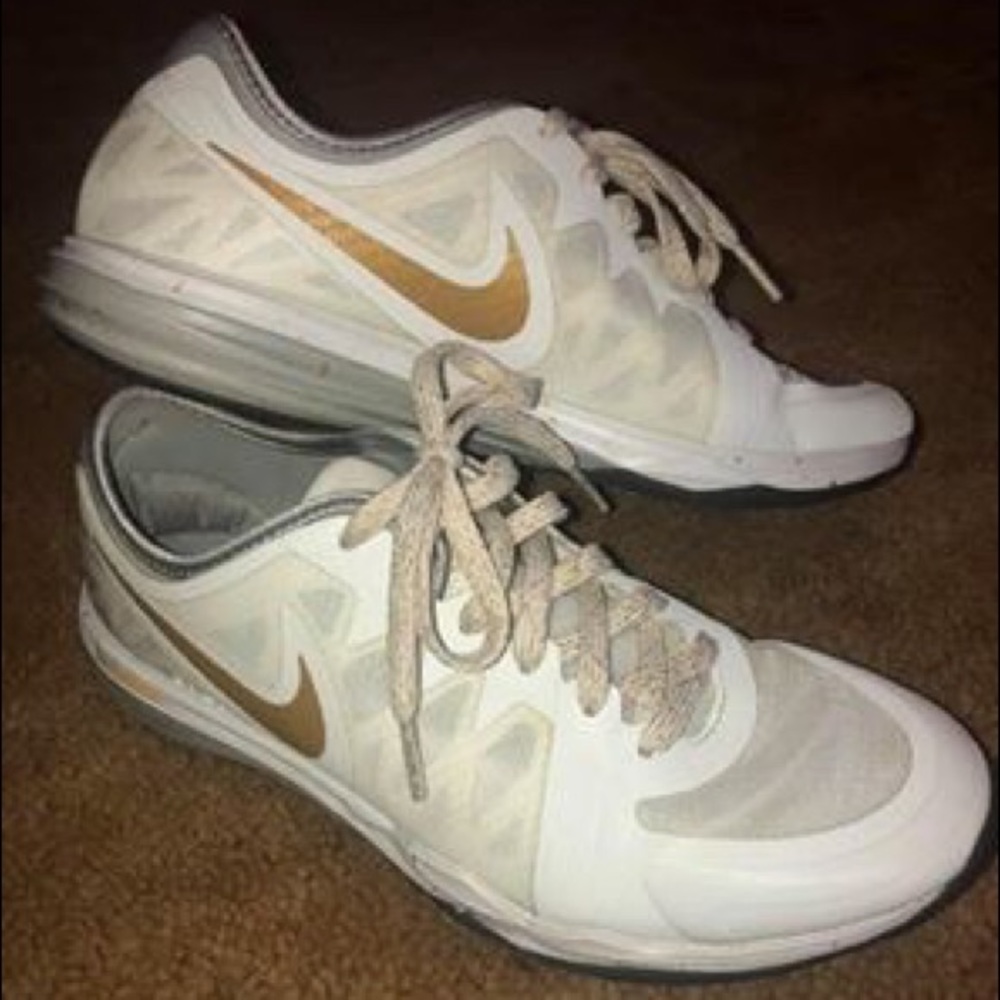 Nike Running tennis shoes